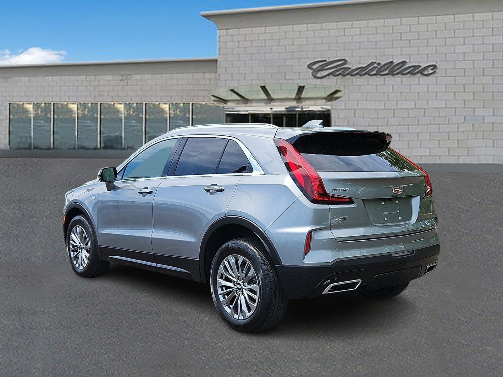 2025 Cadillac XT4 Premium Luxury