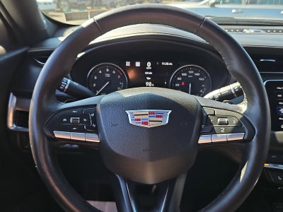 2023 Cadillac XT4 Premium Luxury