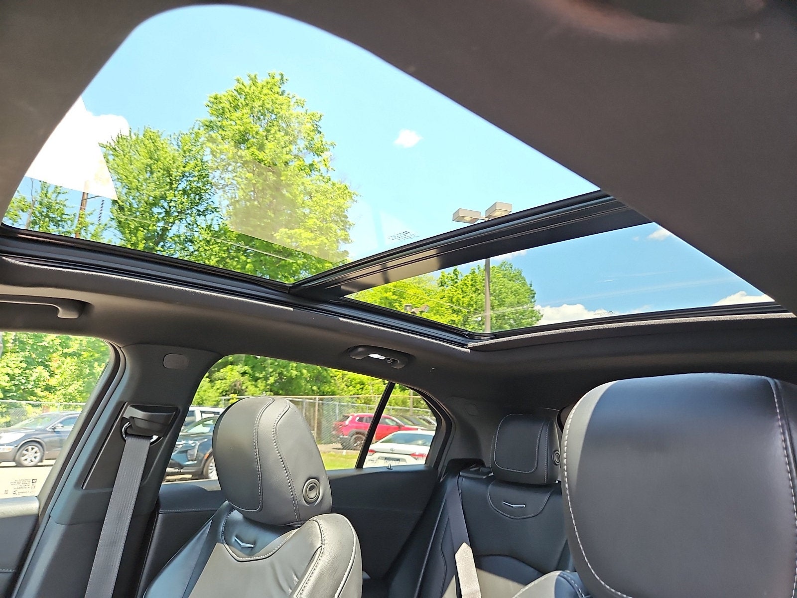 2023 Cadillac XT4 Premium Luxury