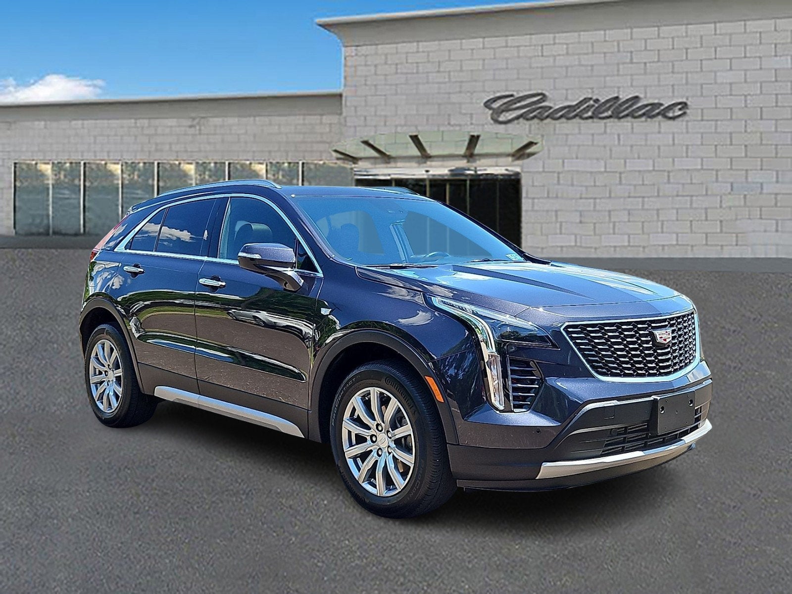 2023 Cadillac XT4 Premium Luxury