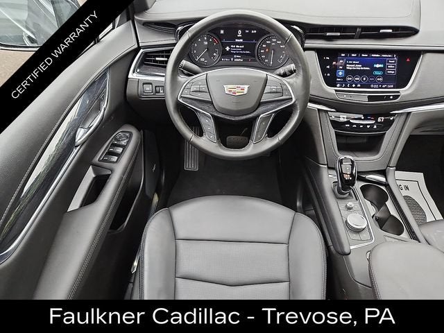 2022 Cadillac XT5 Premium Luxury