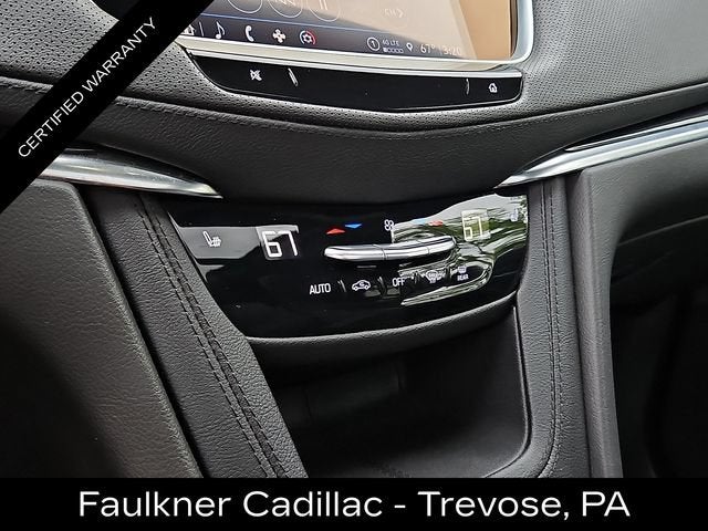 2022 Cadillac XT5 Premium Luxury