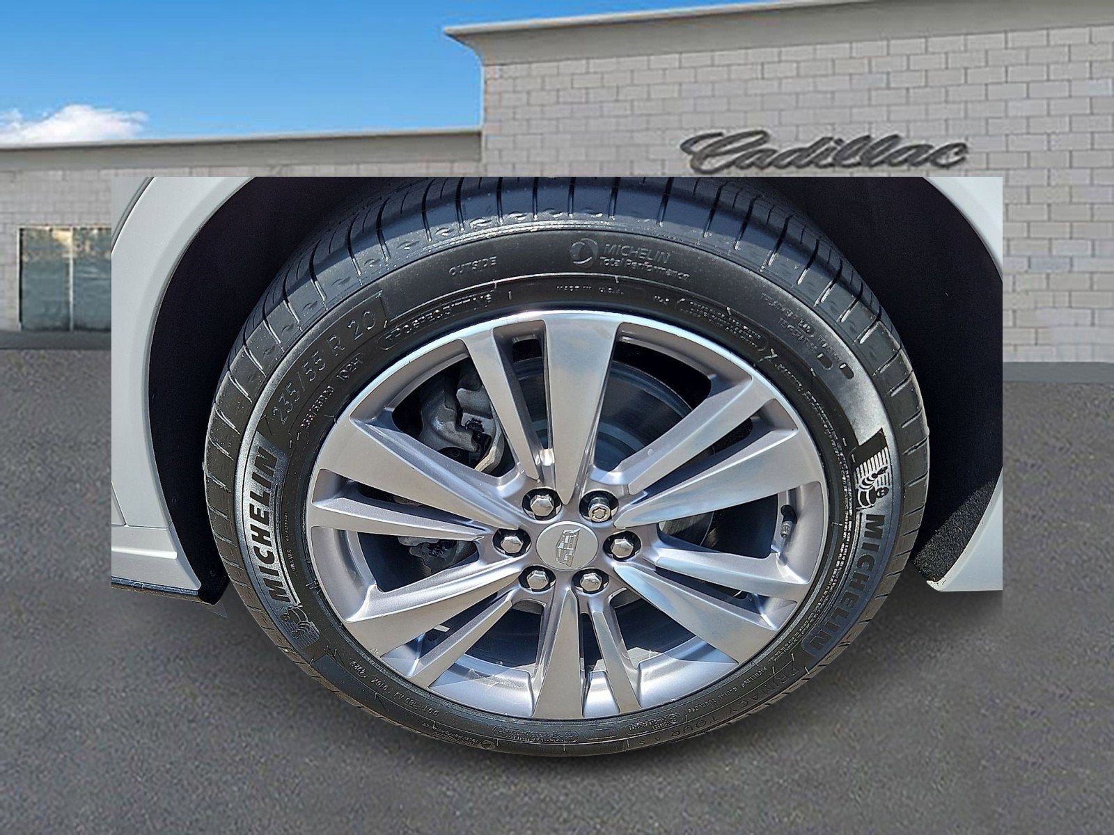 2023 Cadillac XT6 Premium Luxury