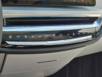 2024 Cadillac LYRIQ Luxury 2