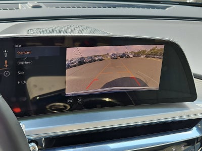 2024 Cadillac LYRIQ Luxury 2