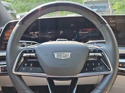 2024 Cadillac LYRIQ Luxury 2