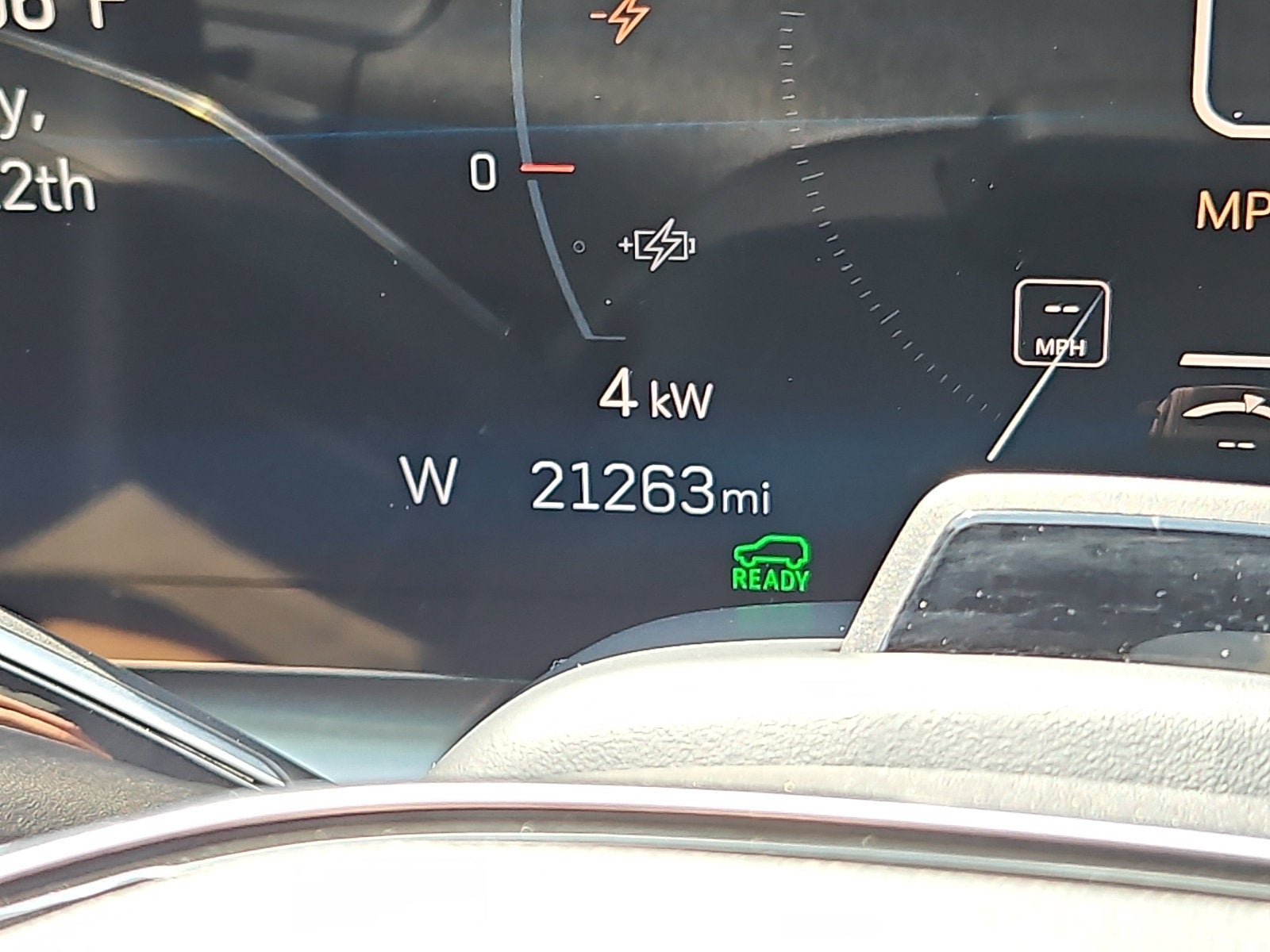 2024 Cadillac LYRIQ Luxury 2