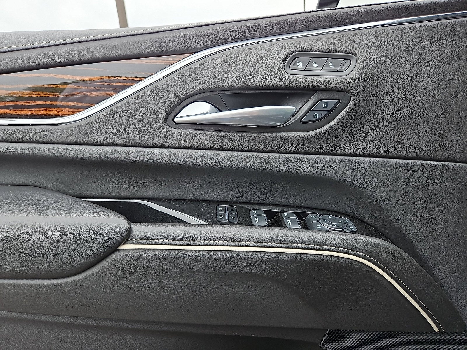 2024 Cadillac Escalade ESV Premium Luxury