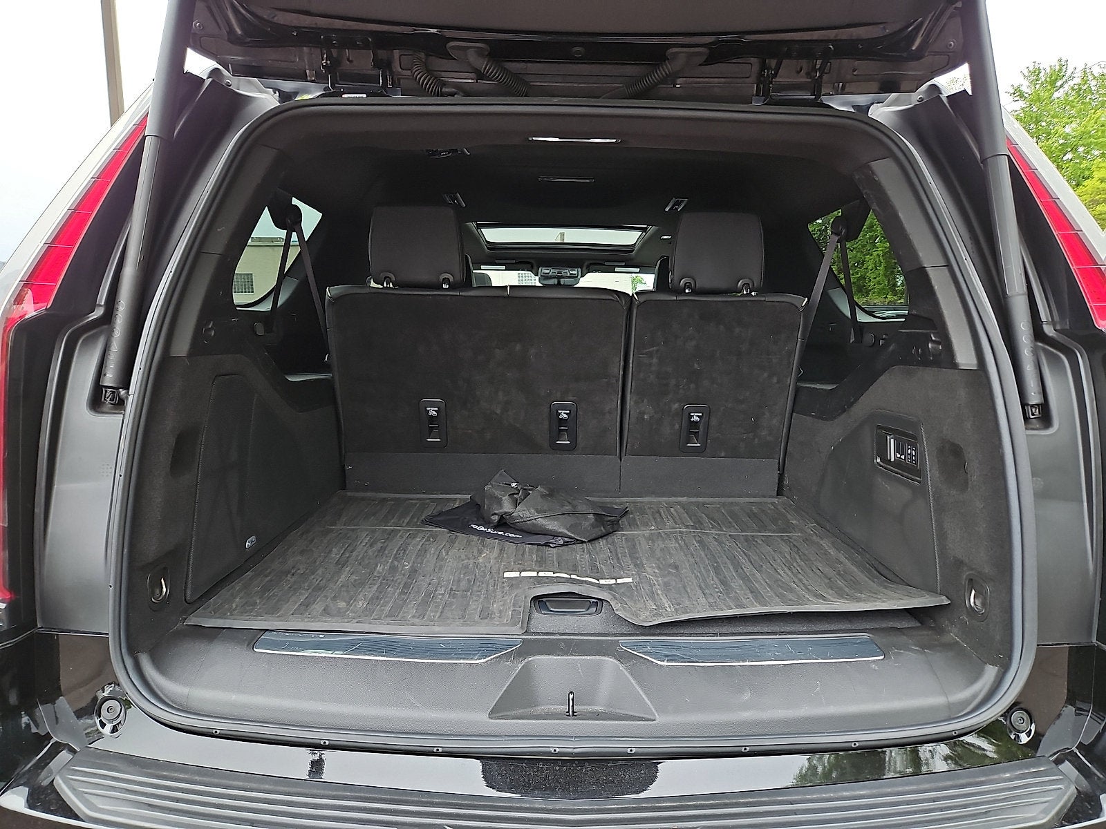 2024 Cadillac Escalade ESV Premium Luxury