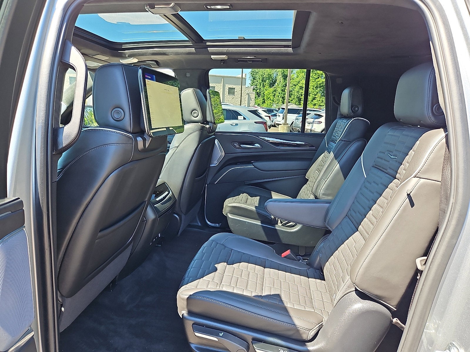 2024 Cadillac Escalade ESV V-Series
