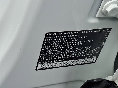2025 Volkswagen Taos SE Black