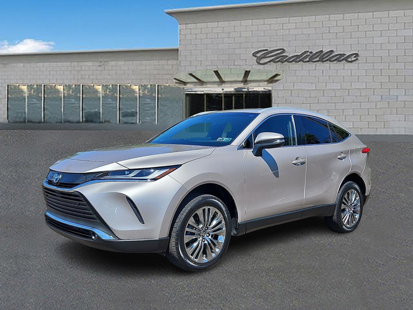 2024 Toyota Venza LE