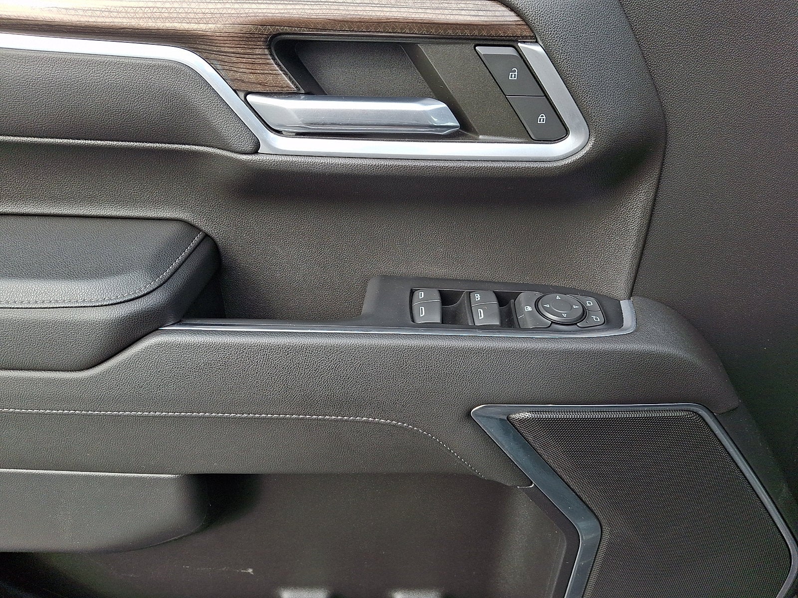 2022 Chevrolet Silverado 1500 LT (2FL)