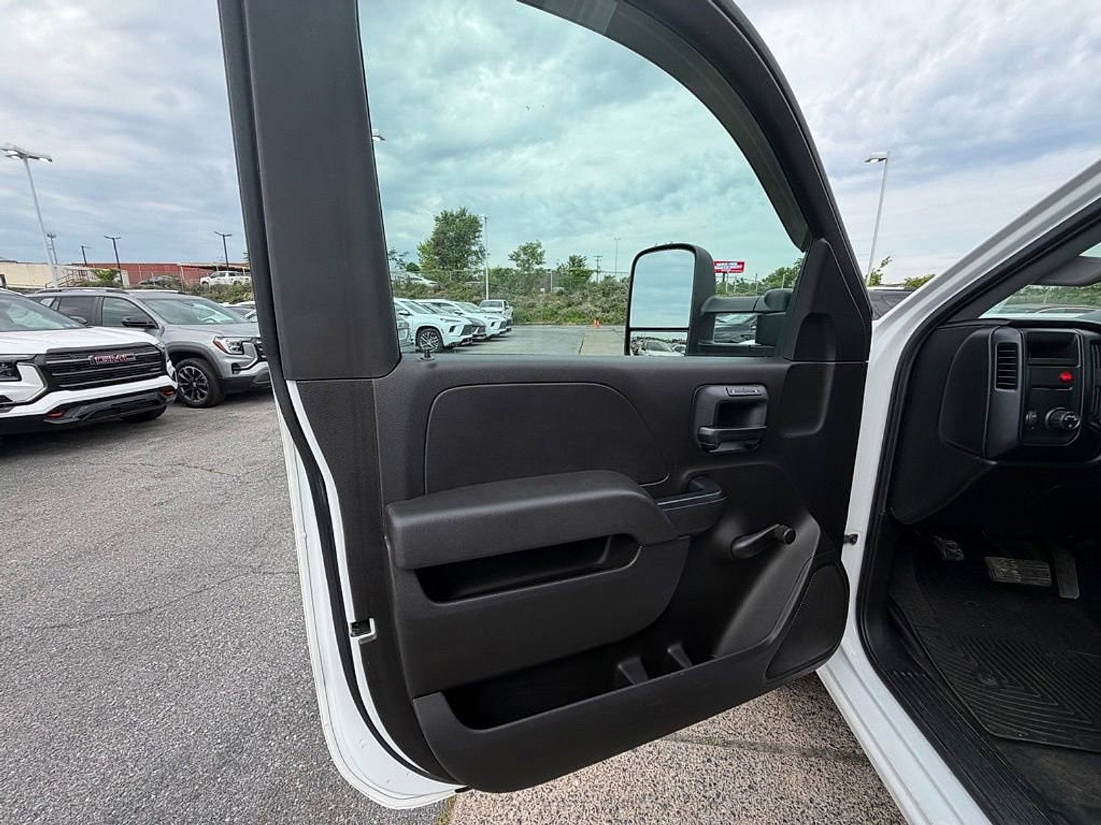 2018 GMC Sierra 3500 HD Chassis Cab NA