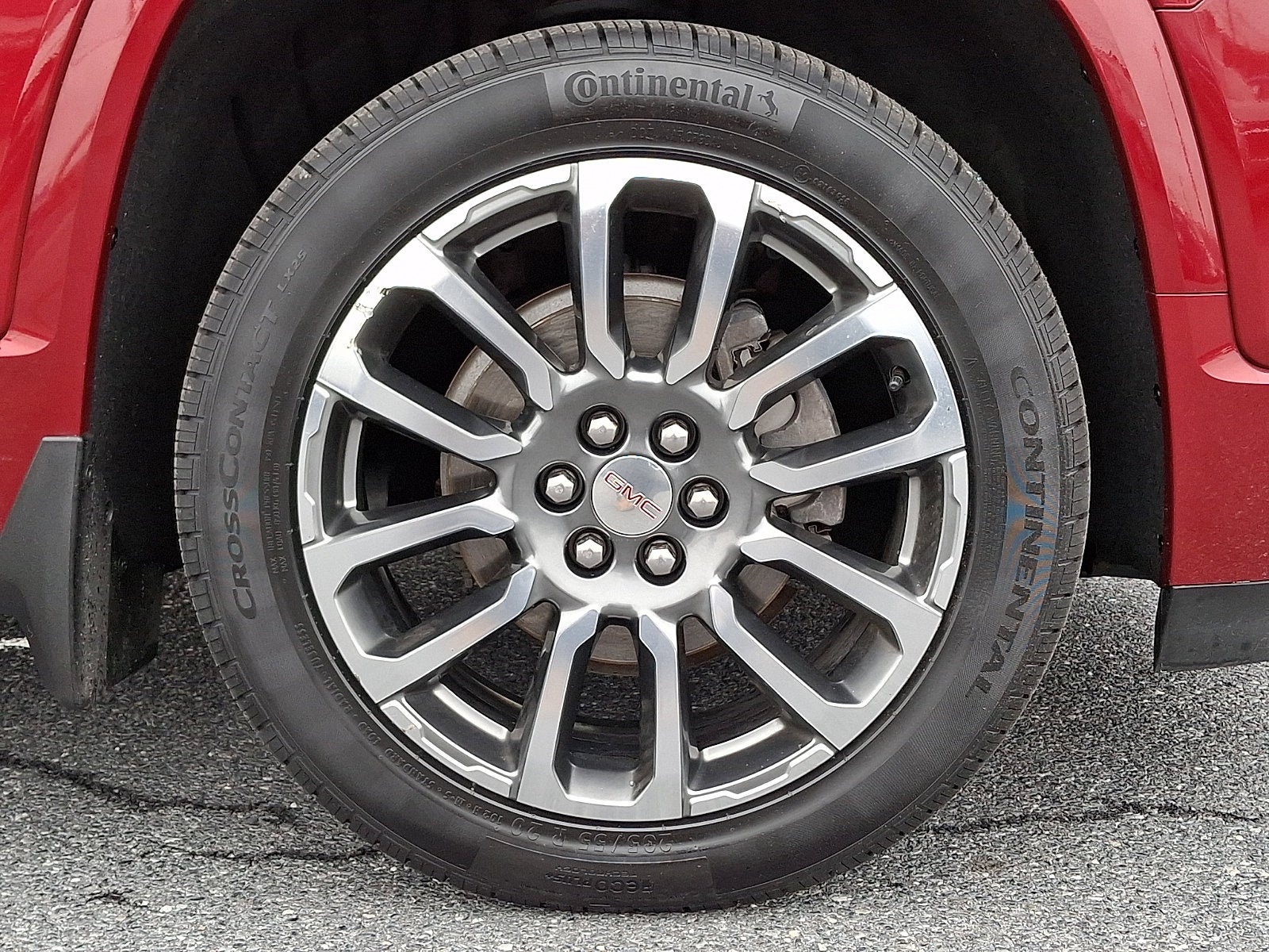 2020 GMC Acadia Denali