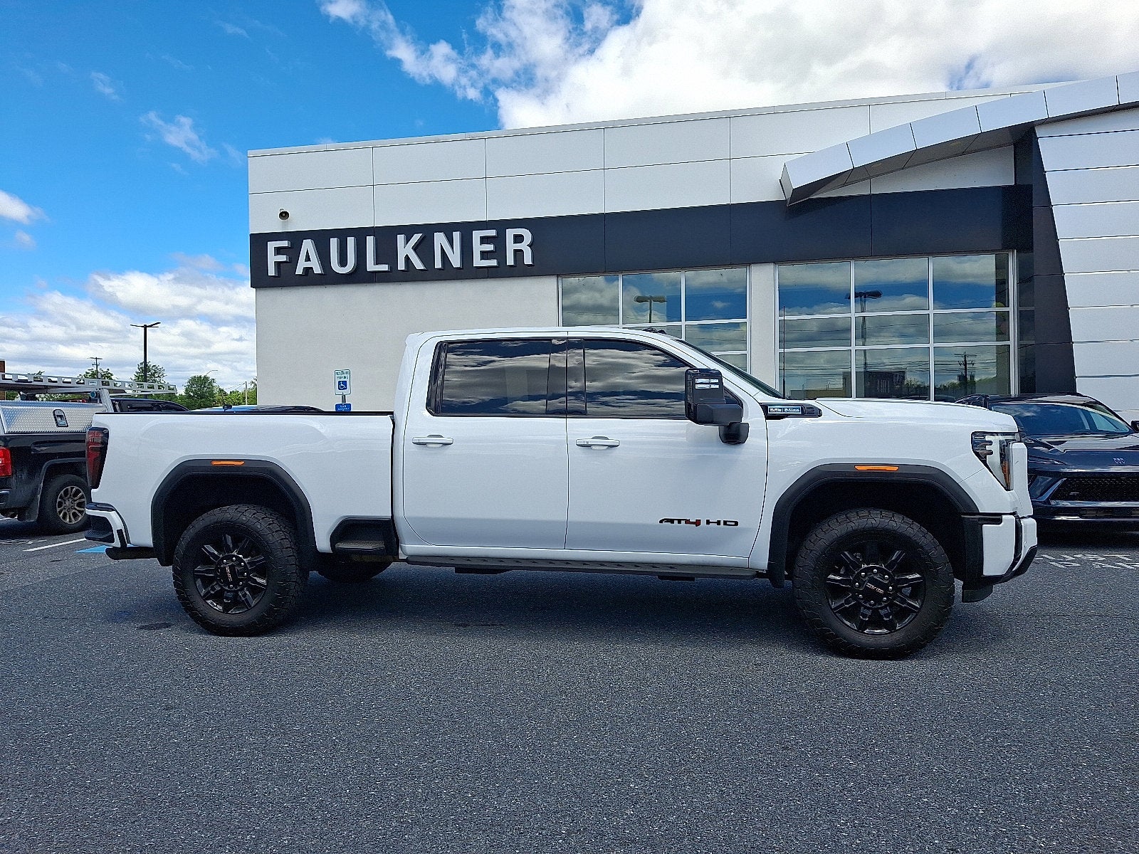2024 GMC Sierra 2500 HD AT4
