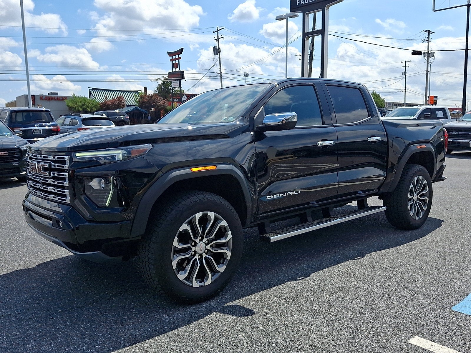 2023 GMC Canyon Denali