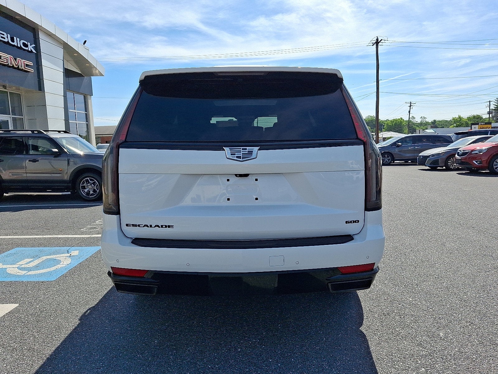 2023 Cadillac Escalade Sport