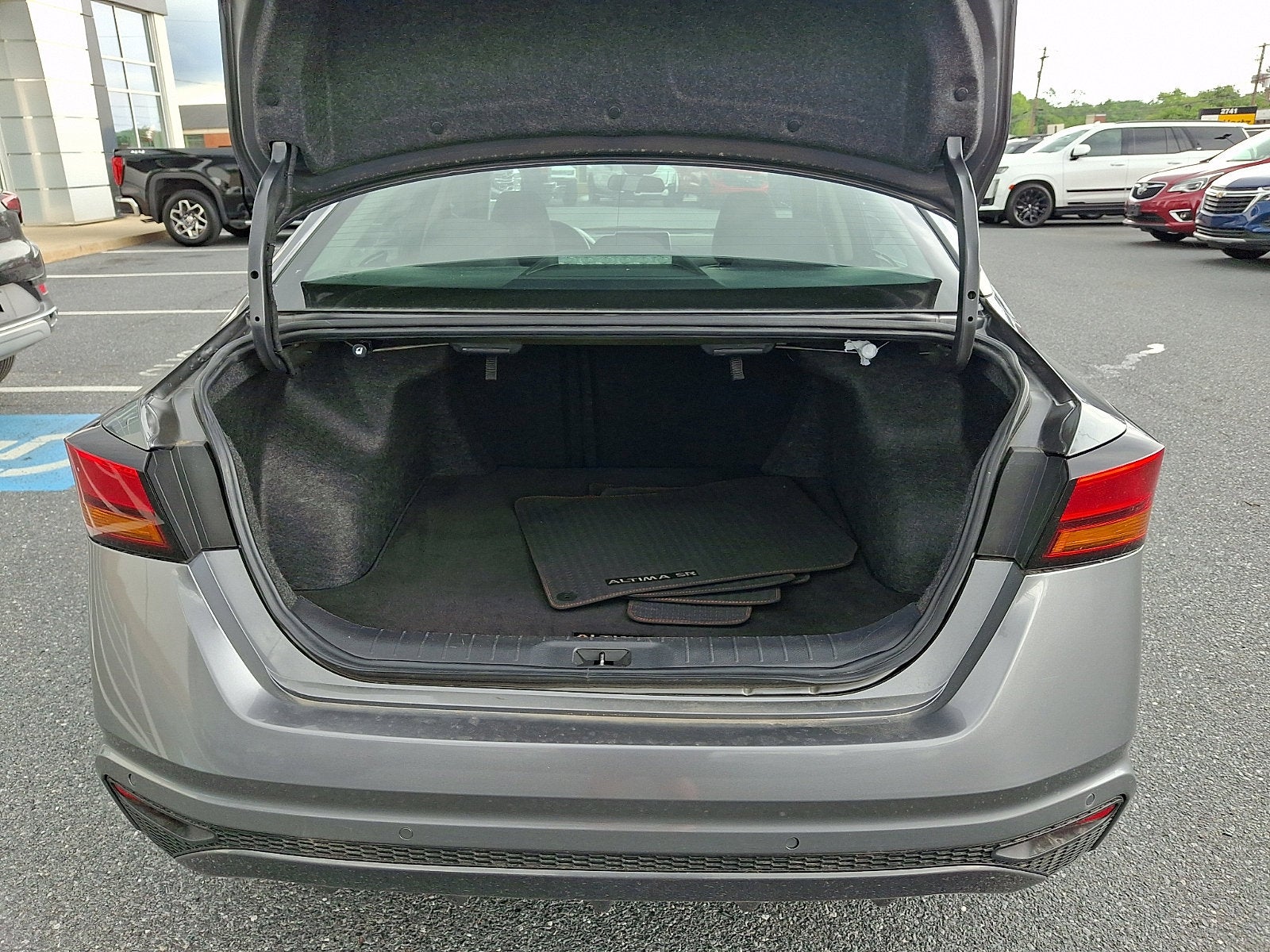 2024 Nissan Altima 2.5 SV