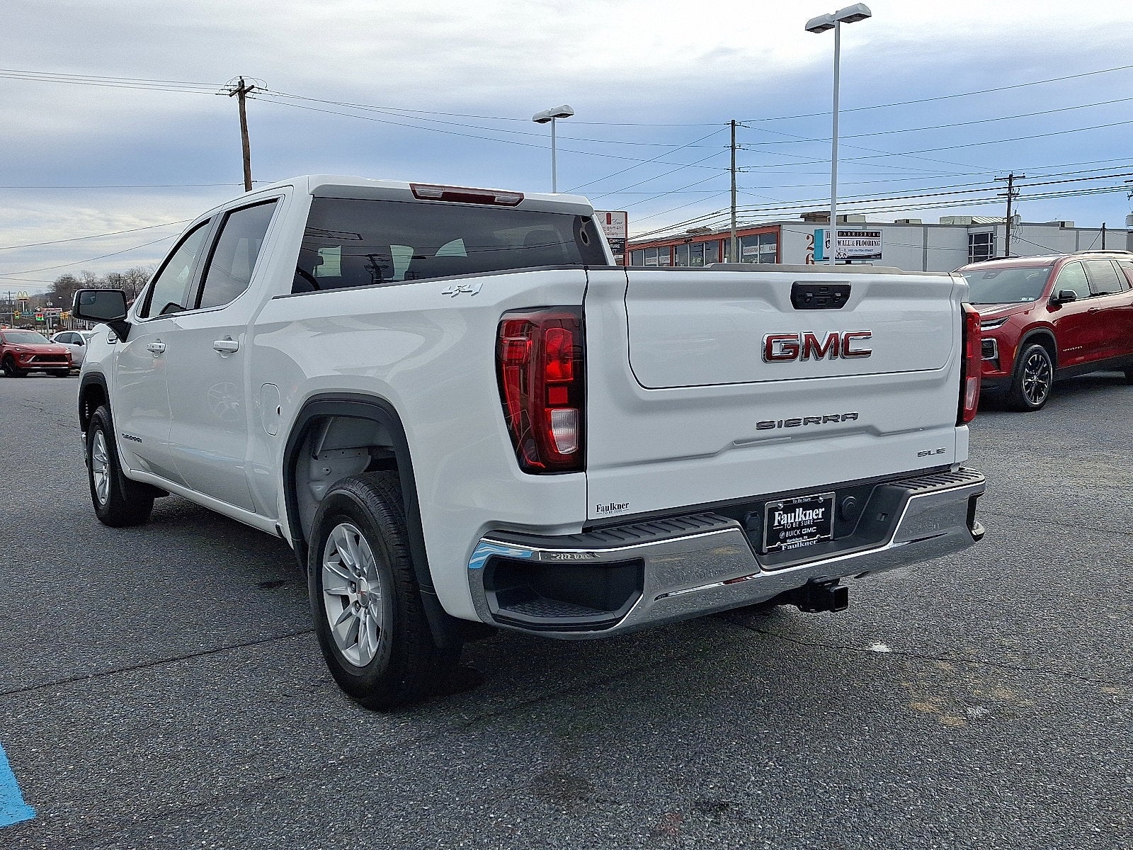 2023 GMC Sierra 1500 SLE