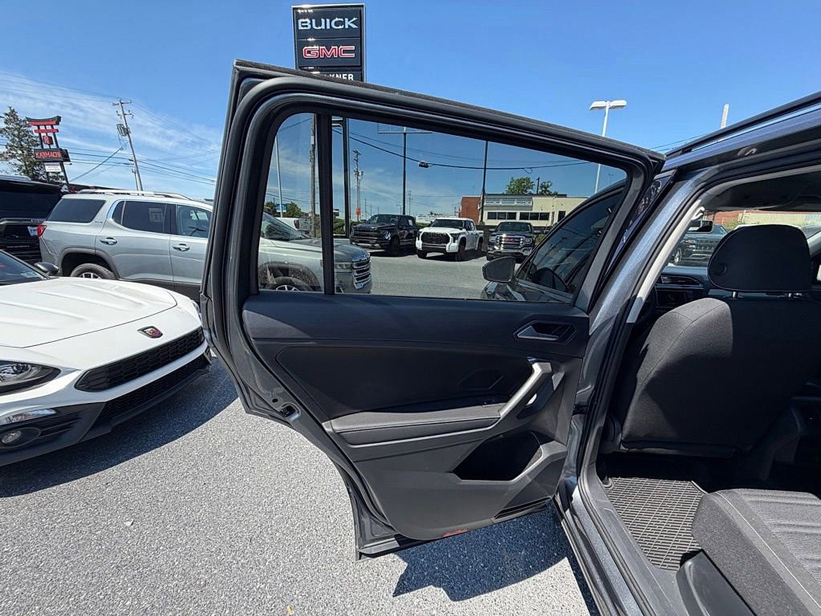 2022 Volkswagen Tiguan S