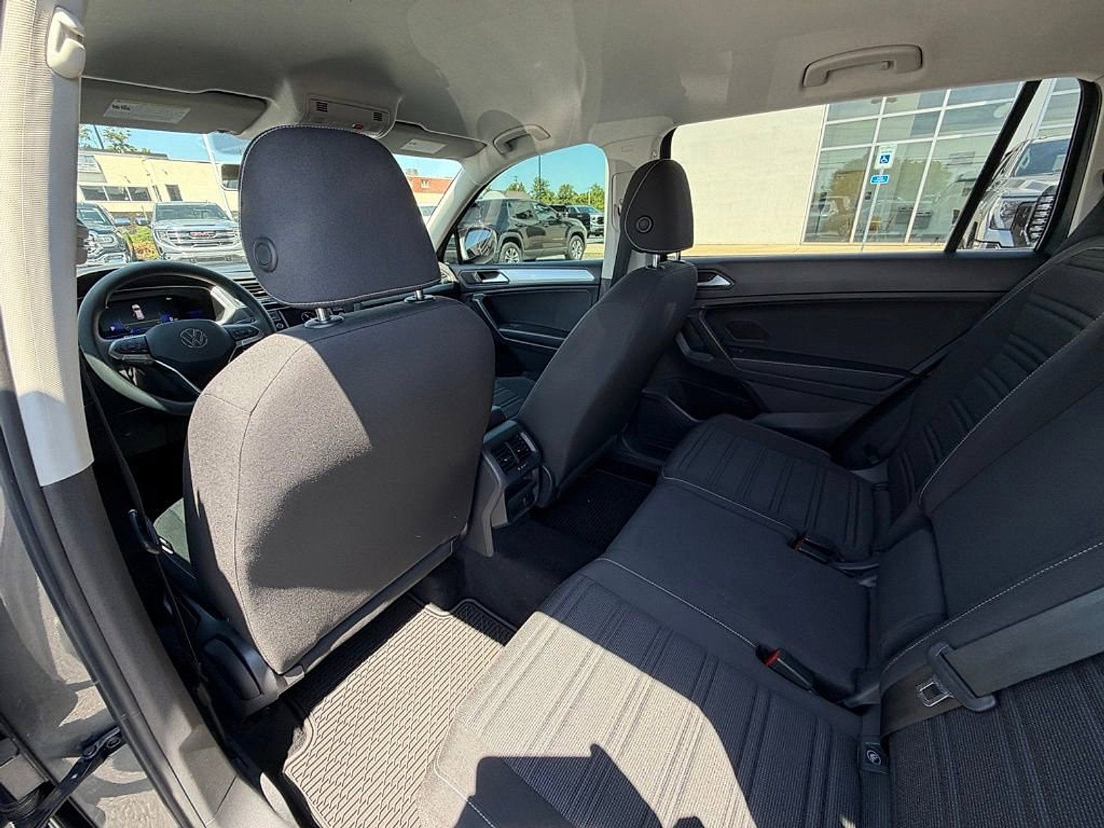 2022 Volkswagen Tiguan S