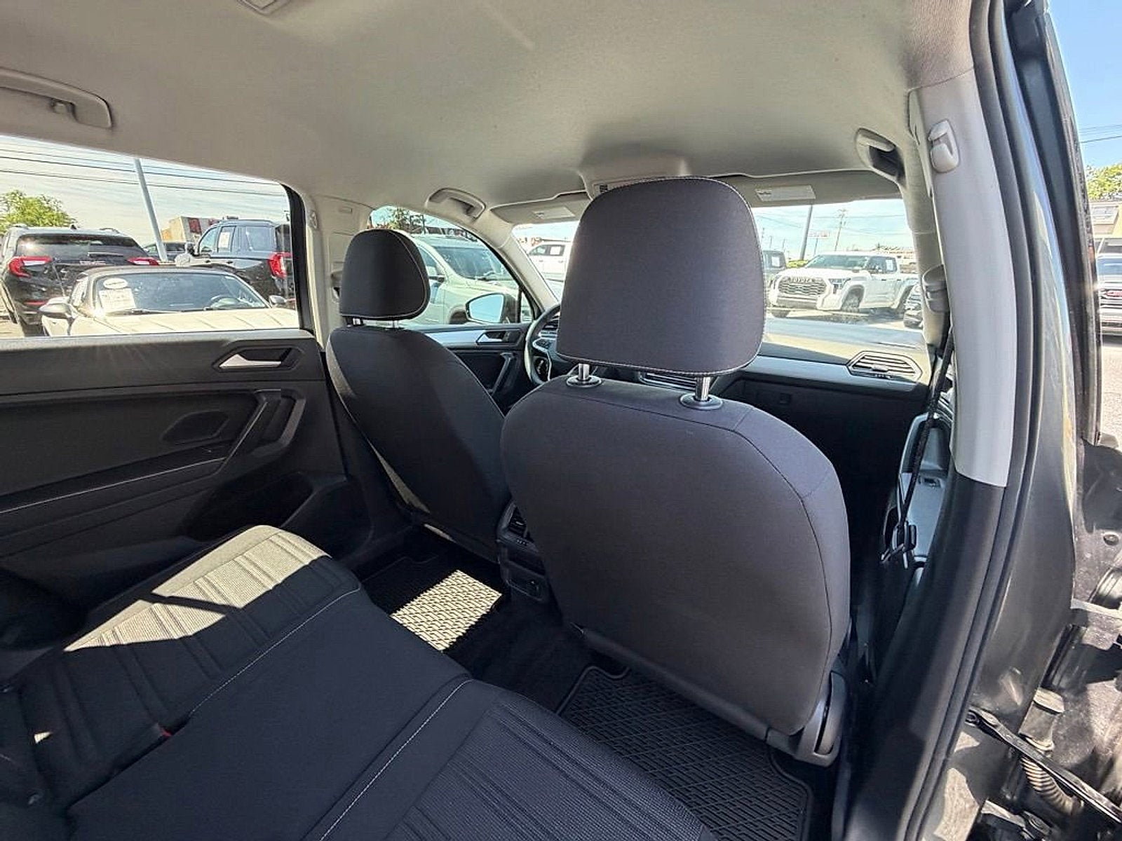 2022 Volkswagen Tiguan S
