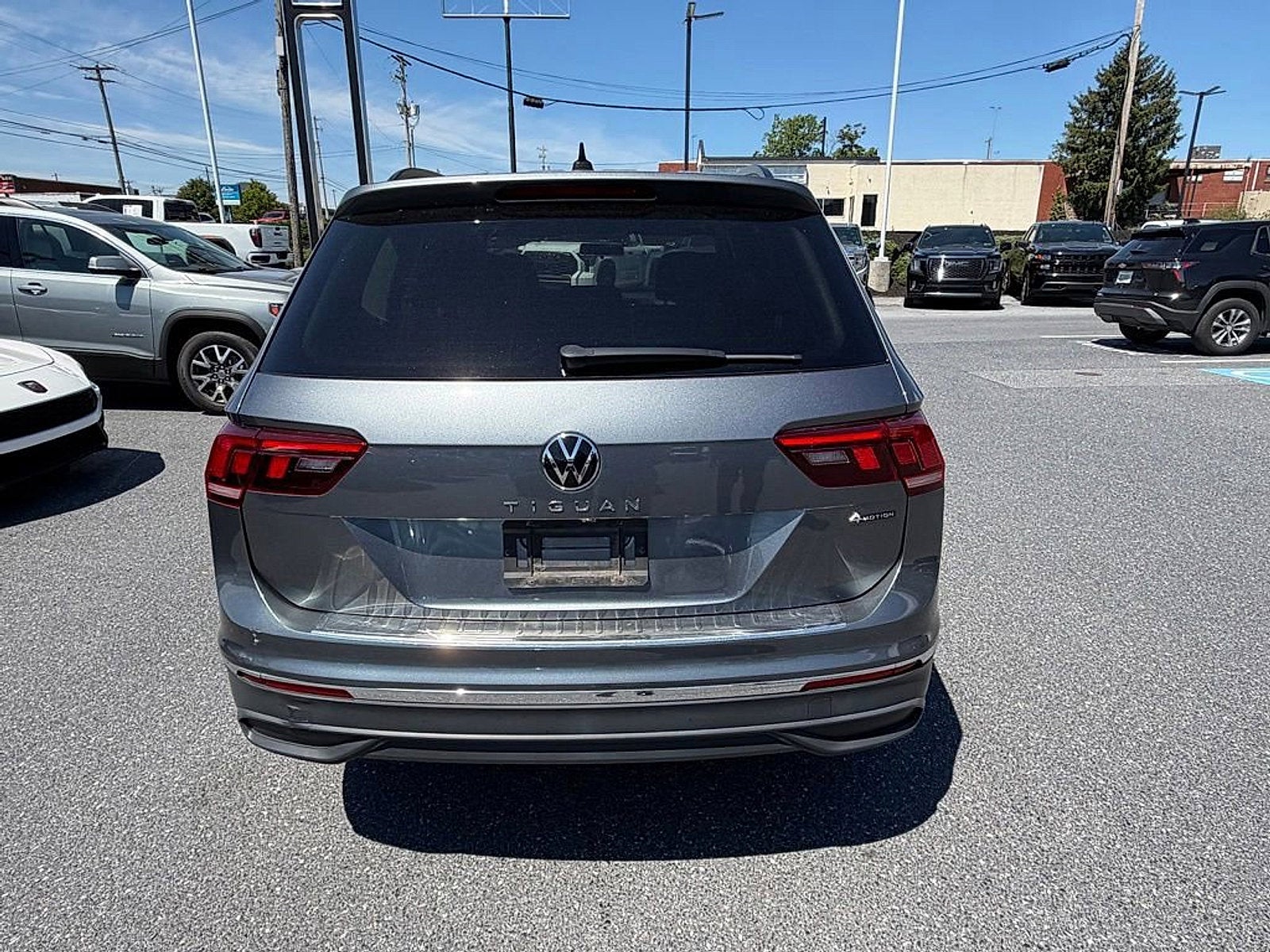 2022 Volkswagen Tiguan S