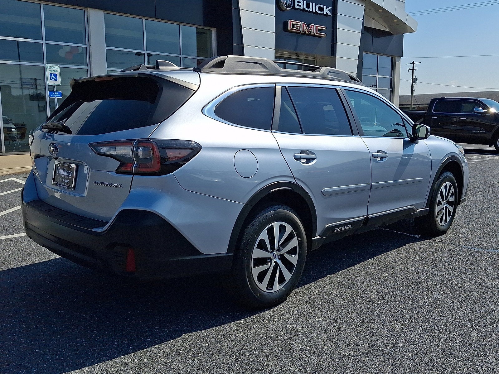 2021 Subaru Outback Premium