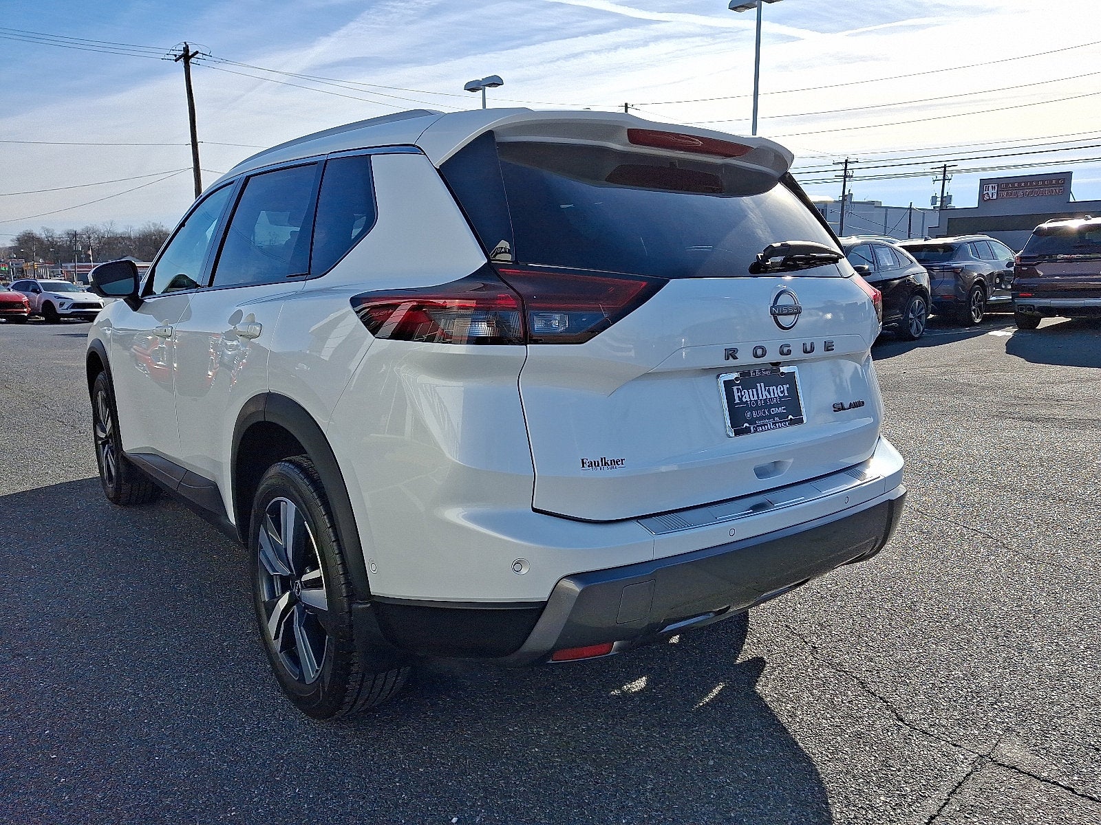 2024 Nissan Rogue SL