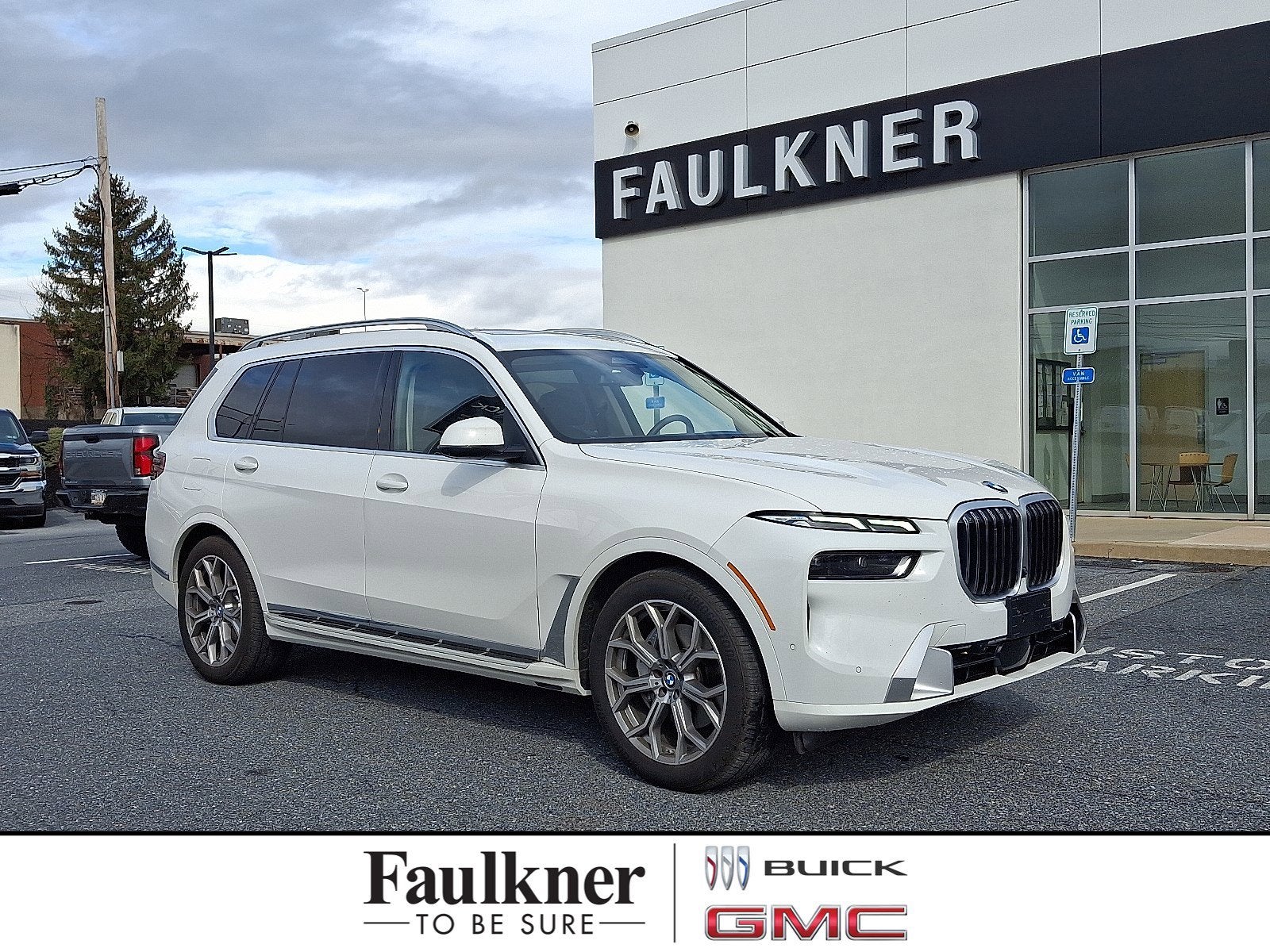 2026 BMW X7