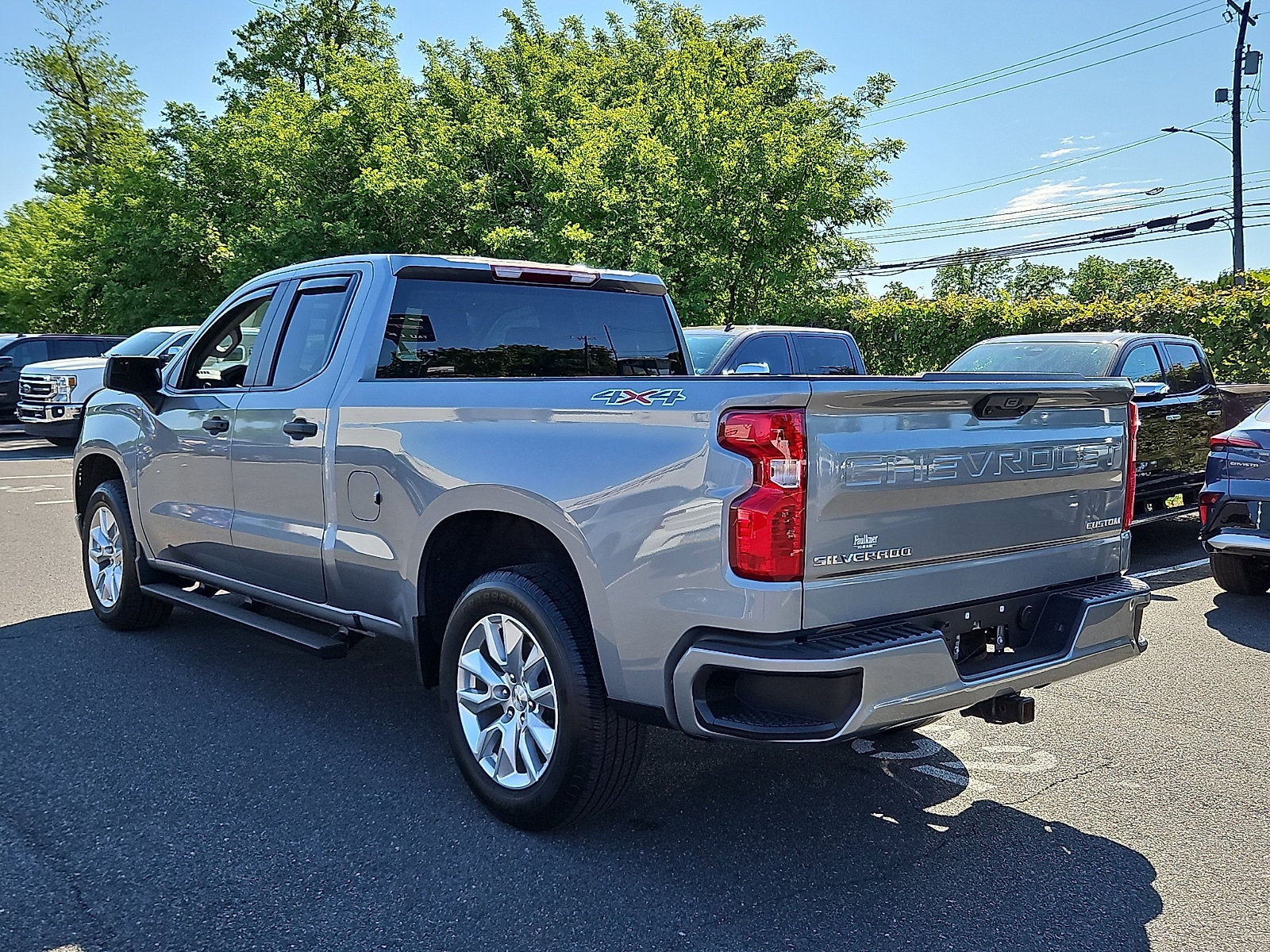 2023 Chevrolet Silverado 1500 Custom