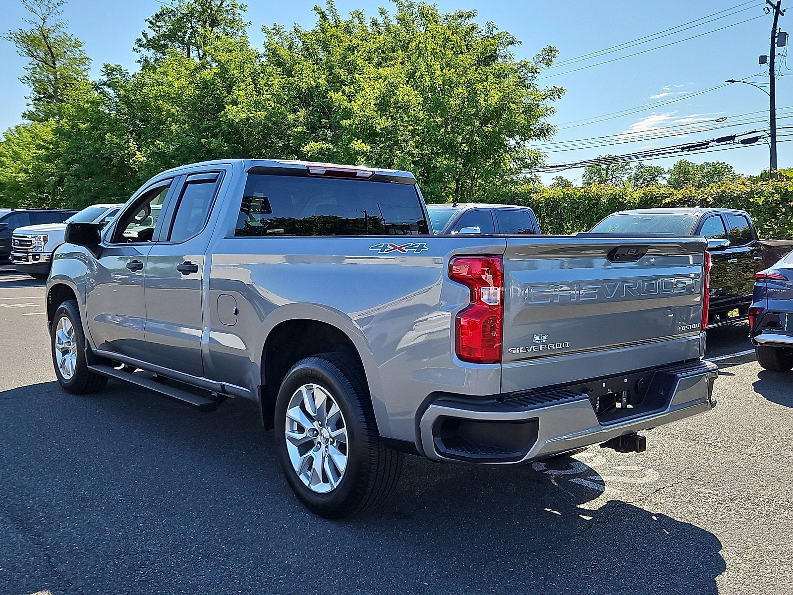 2023 Chevrolet Silverado 1500 Custom