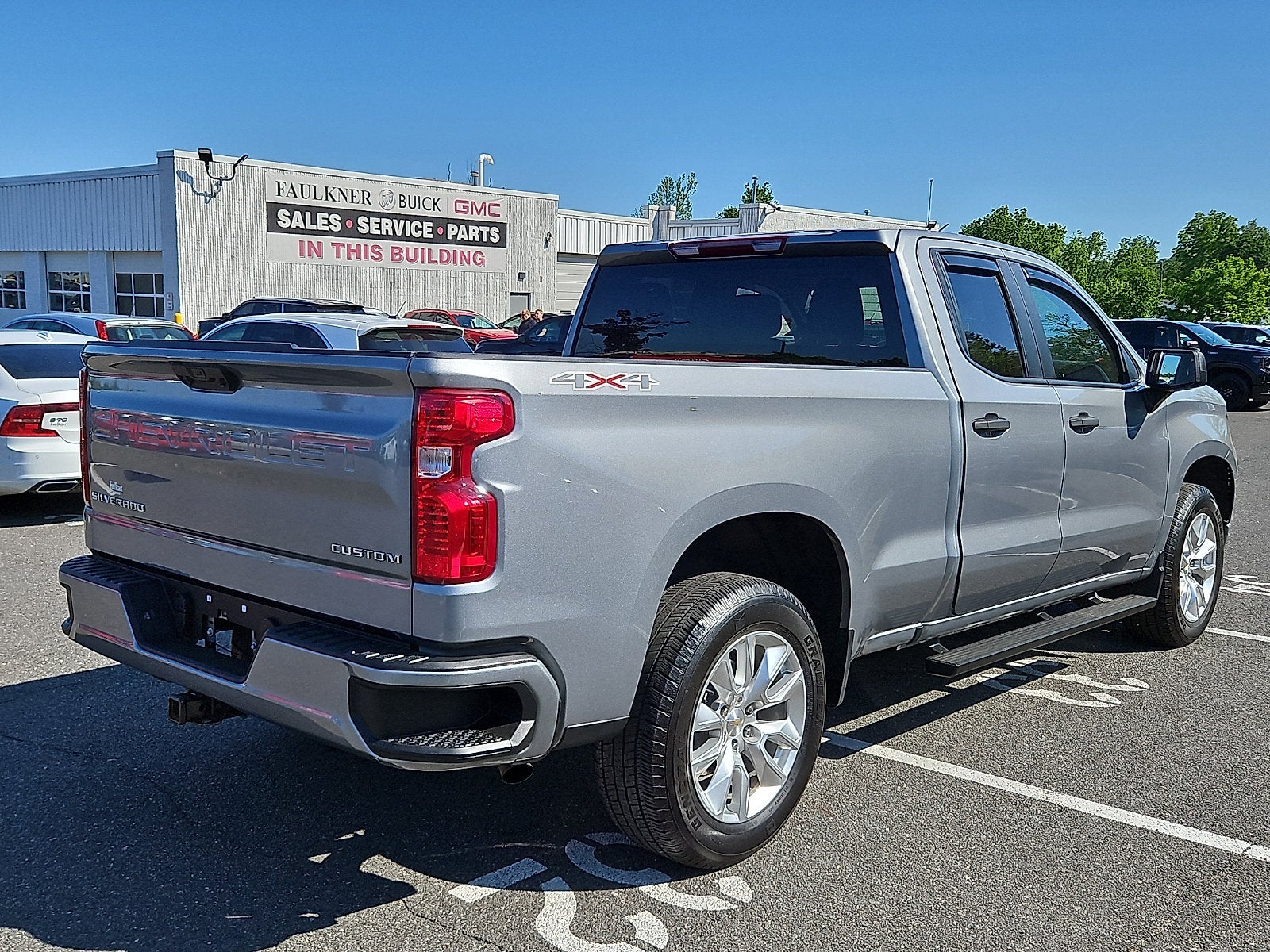 2023 Chevrolet Silverado 1500 Custom