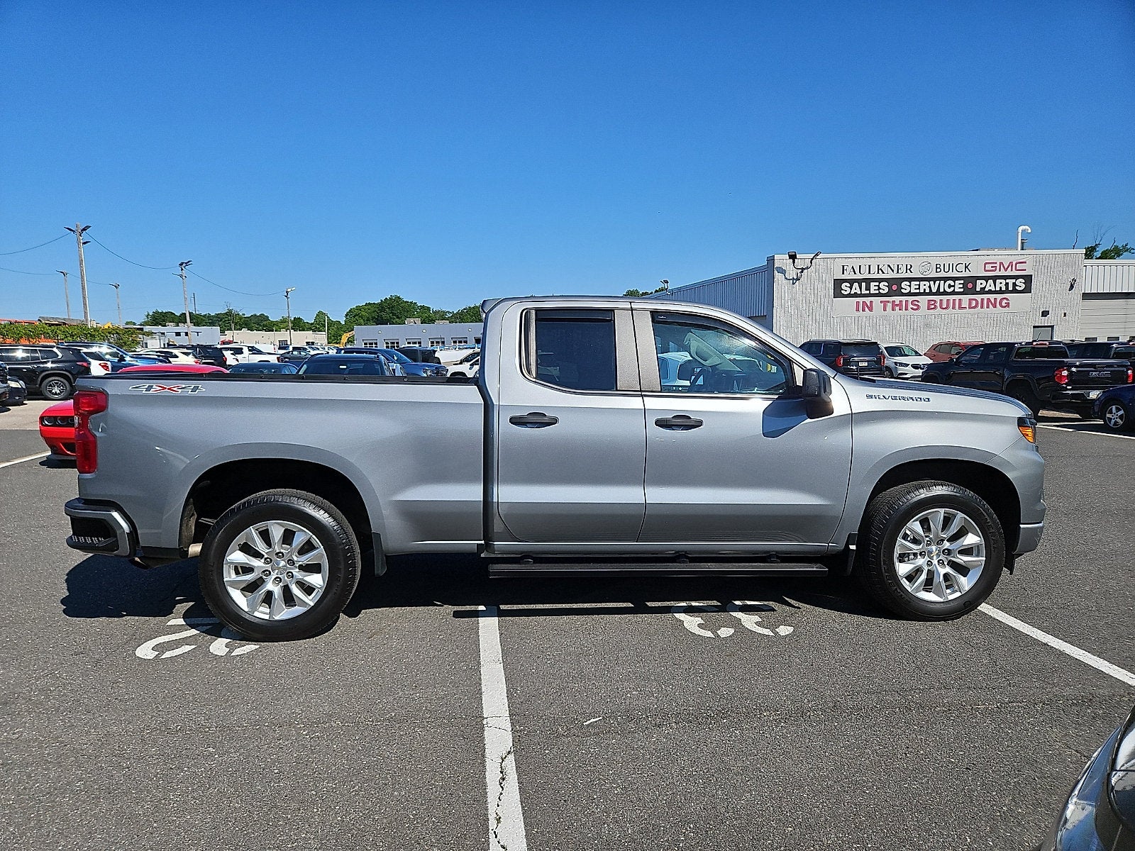 2023 Chevrolet Silverado 1500 Custom