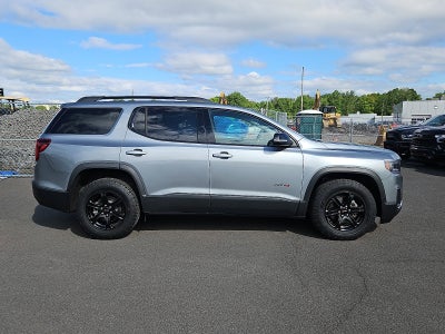 2023 GMC Acadia AT4