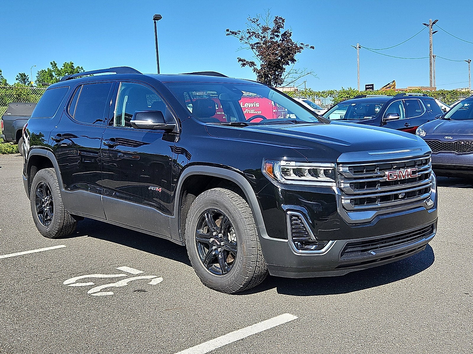 2023 GMC Acadia AT4