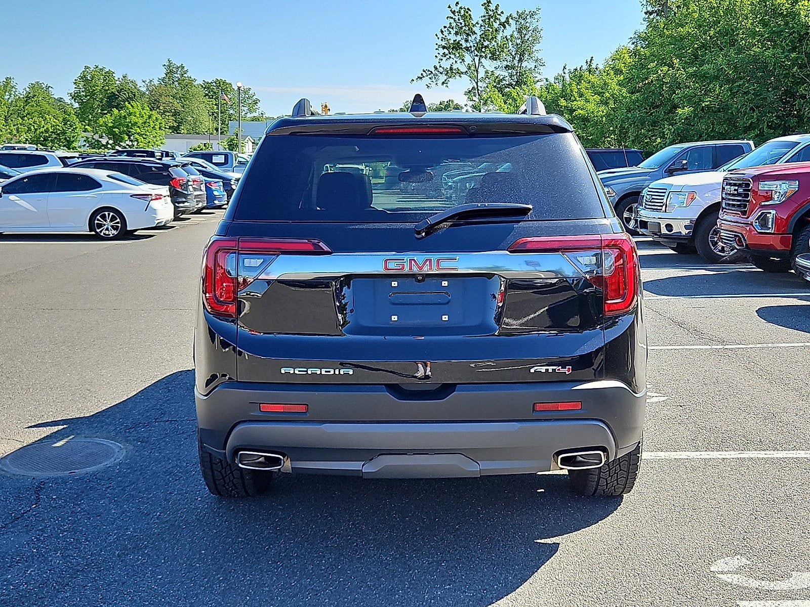 2023 GMC Acadia AT4