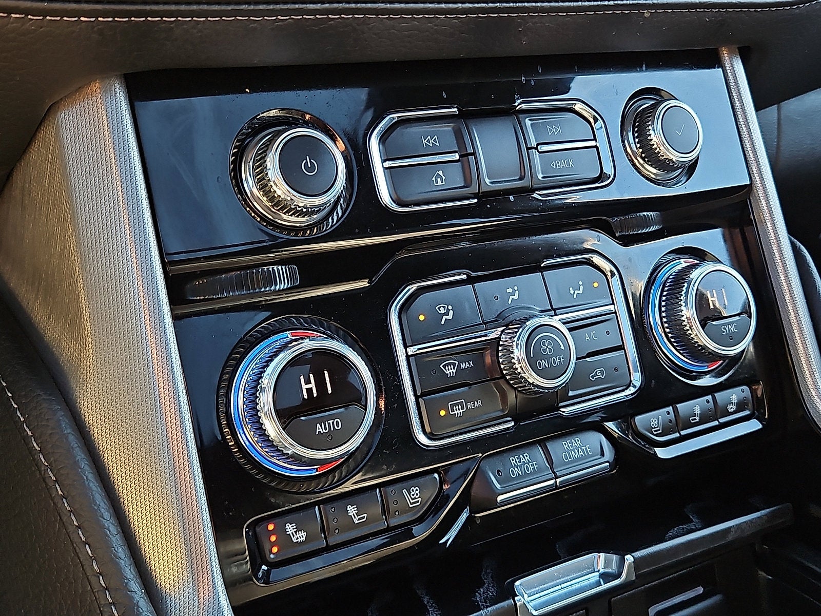 2023 GMC Yukon XL Denali