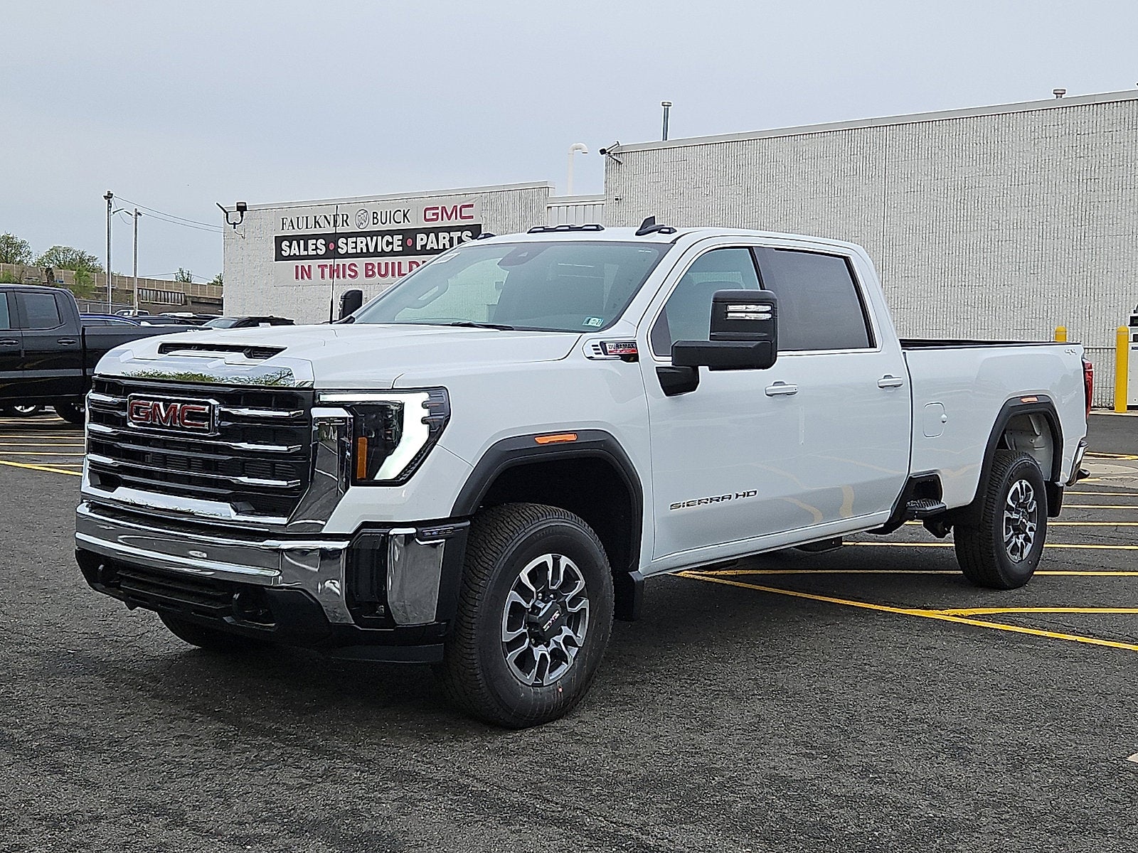 2026 GMC Sierra 2500 HD SLE