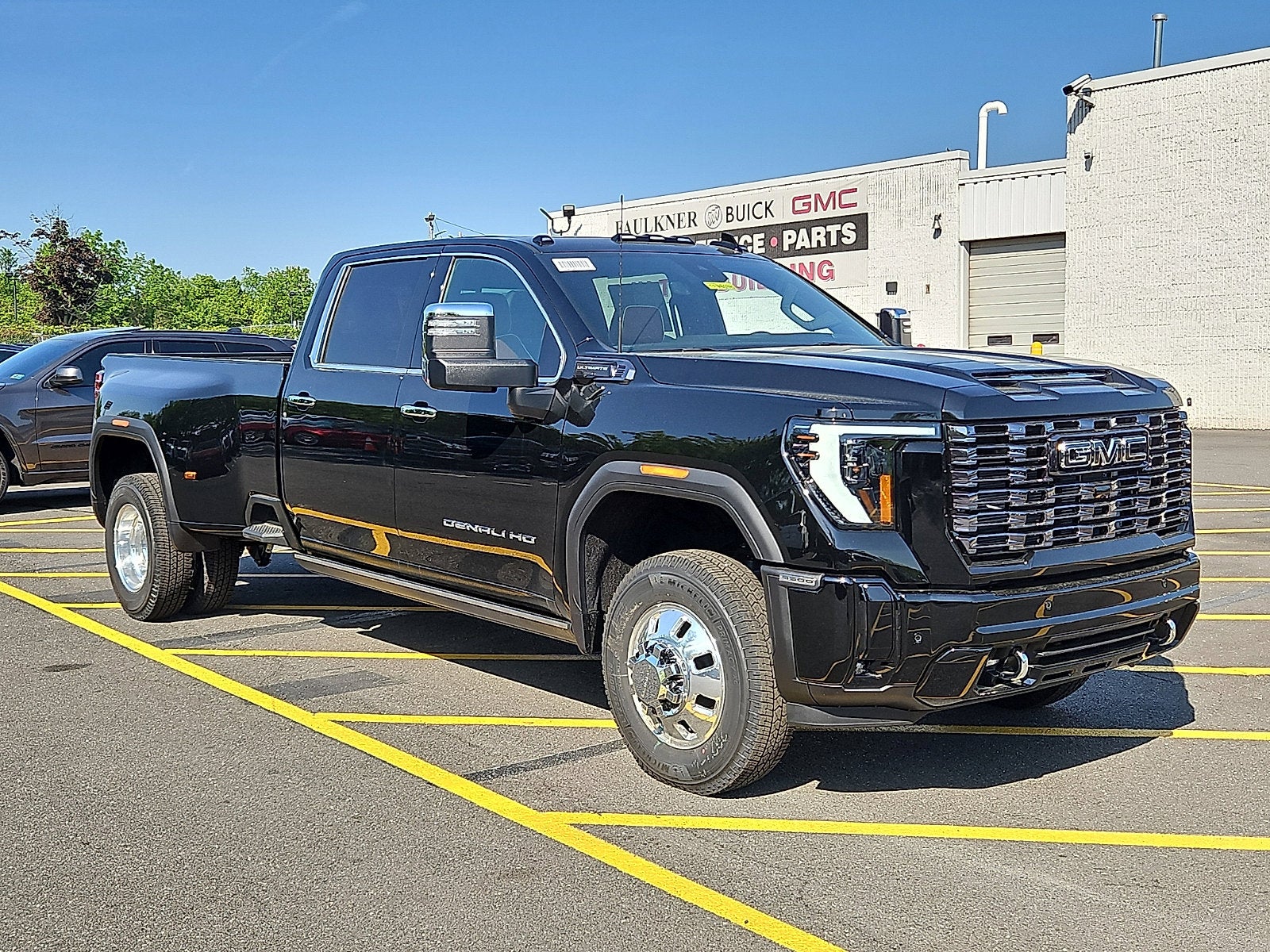 2026 GMC Sierra 3500 HD Denali Ultimate DRW