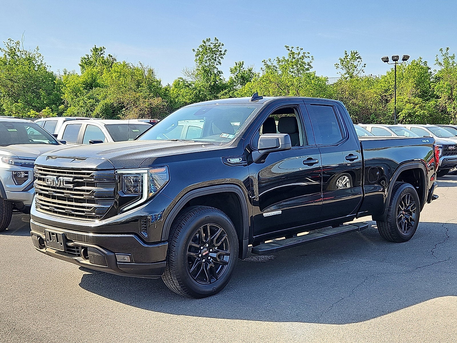 2024 GMC Sierra 1500 Elevation