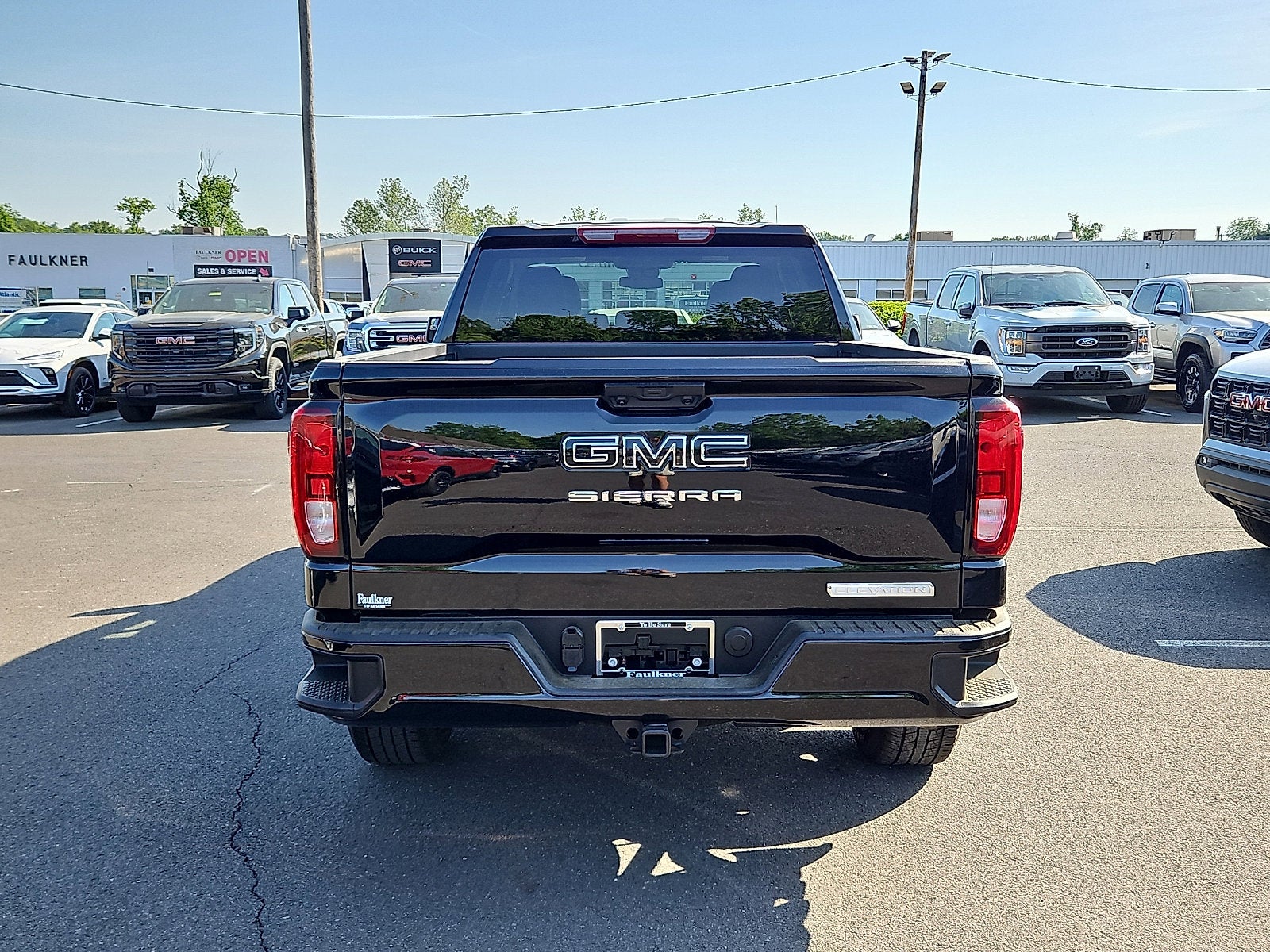 2024 GMC Sierra 1500 Elevation