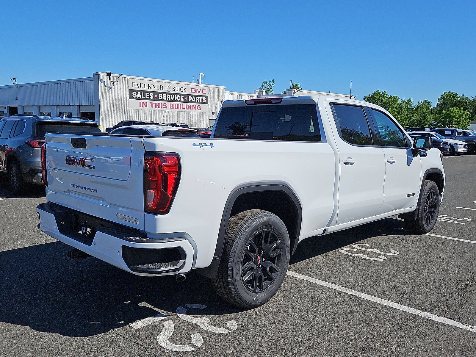 2026 GMC Sierra 1500 Elevation