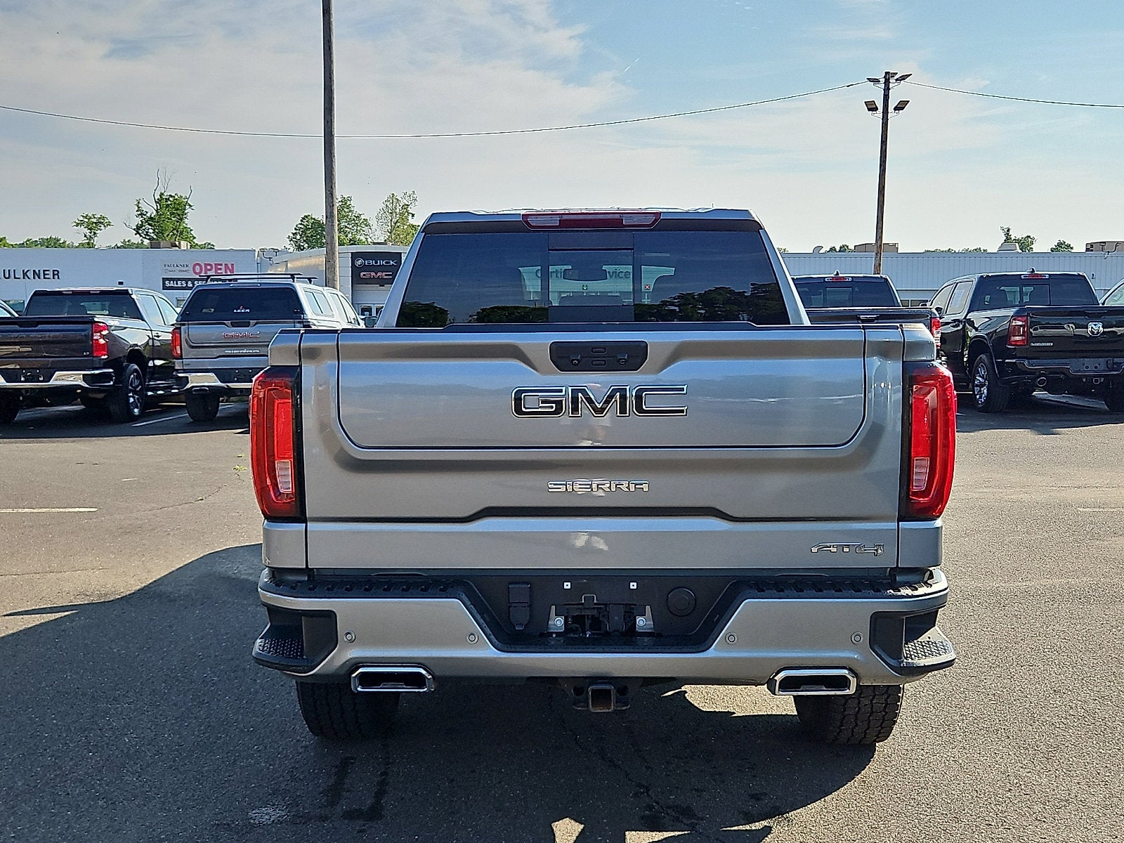2023 GMC Sierra 1500 AT4
