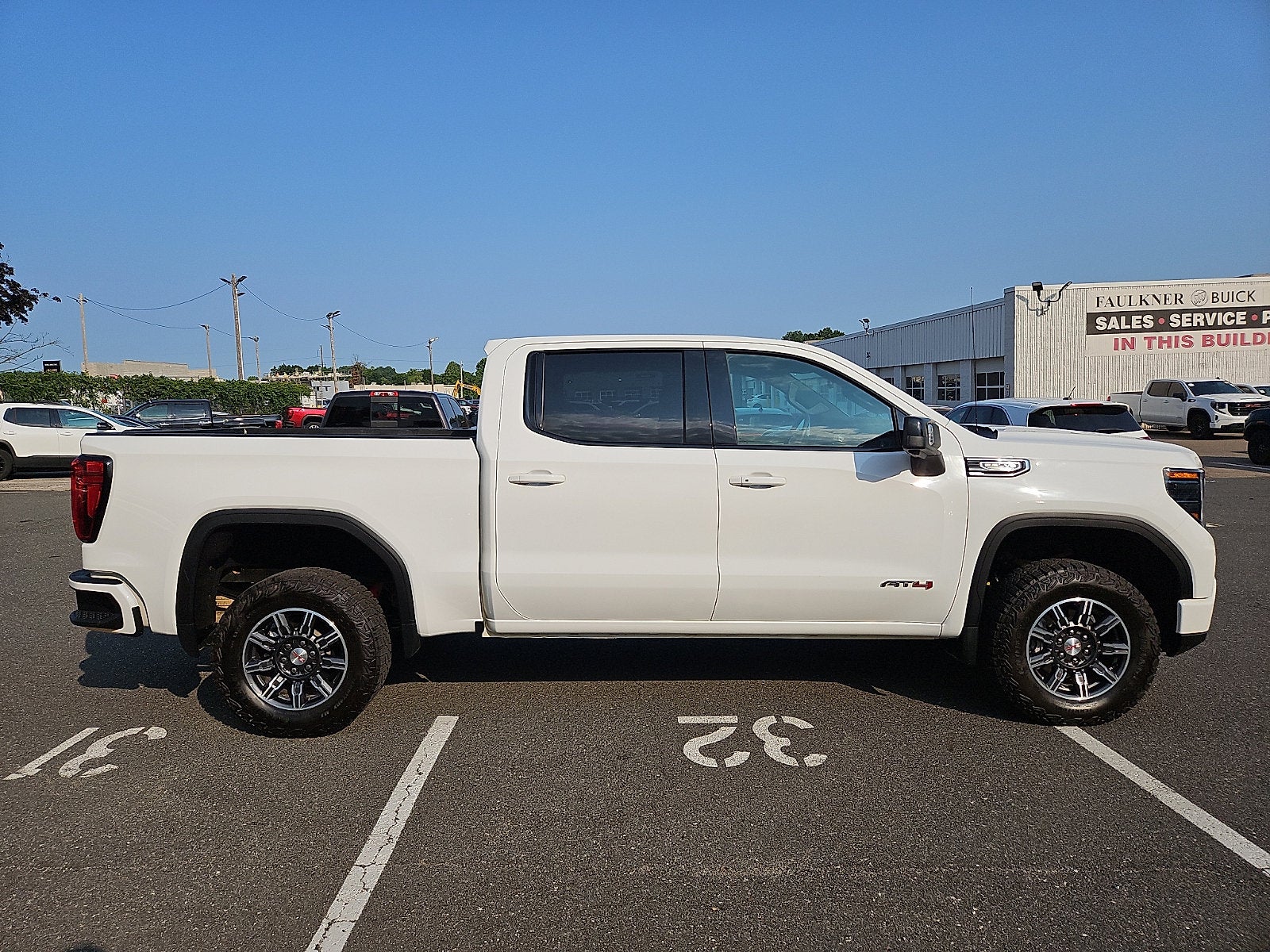 2025 GMC Sierra 1500 AT4