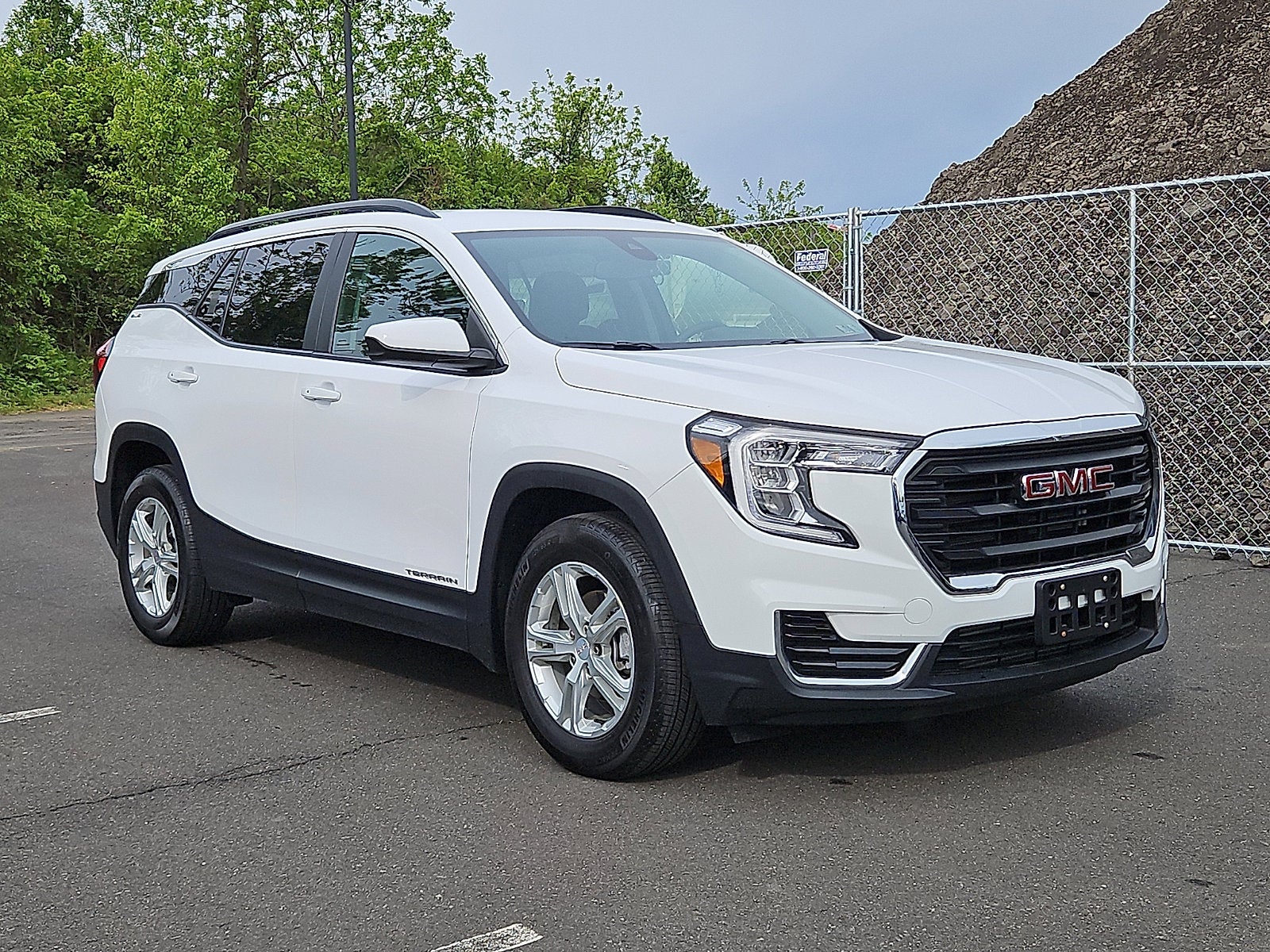 2023 GMC Terrain SLE FWD's photo
