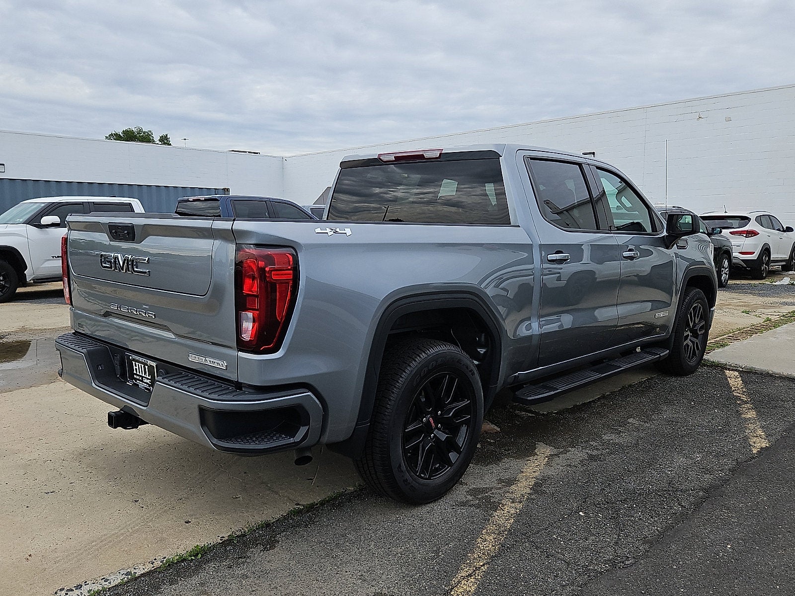2023 GMC Sierra 1500 Elevation