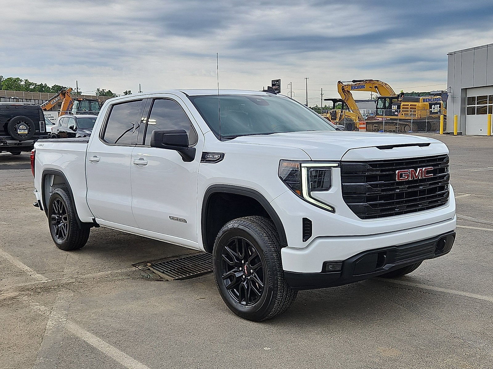 2024 GMC Sierra 1500 Elevation