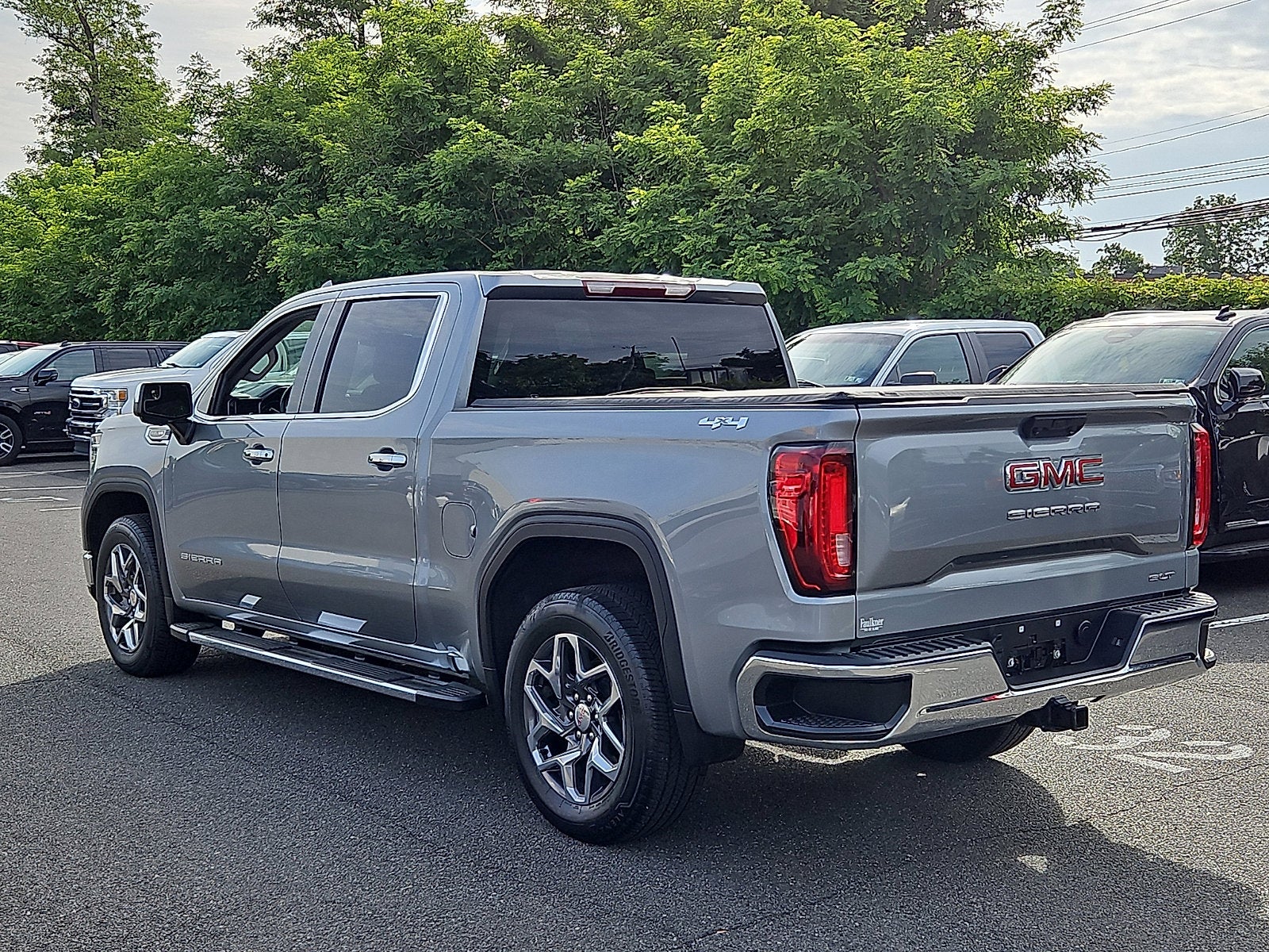 2023 GMC Sierra 1500 SLT